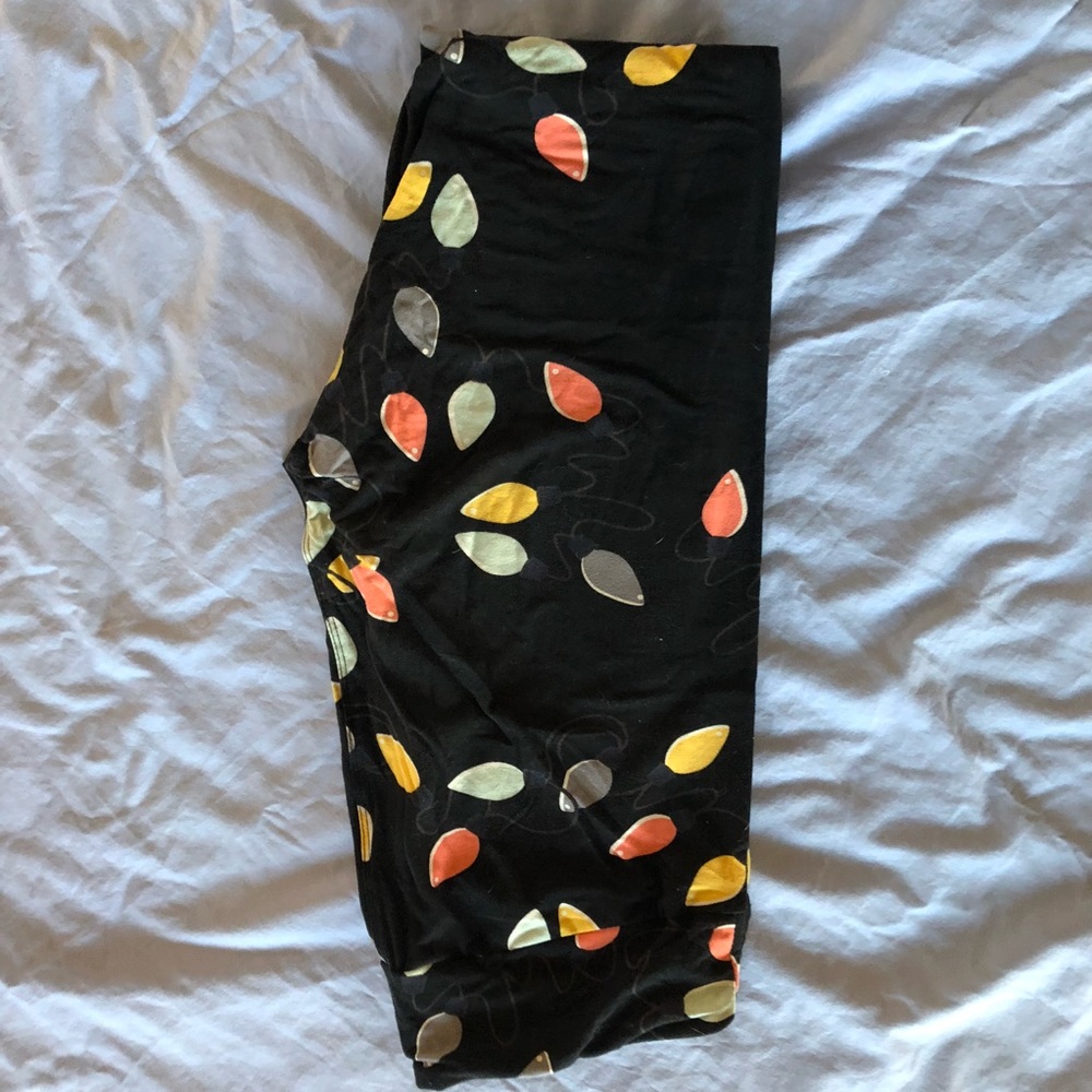 LuLaRoe TC Christmas Leggings